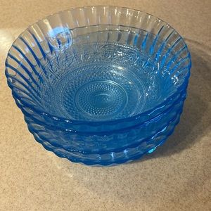 KG Indonesia clear blue glass bowls set of 4. Exc. conditio price is for one set